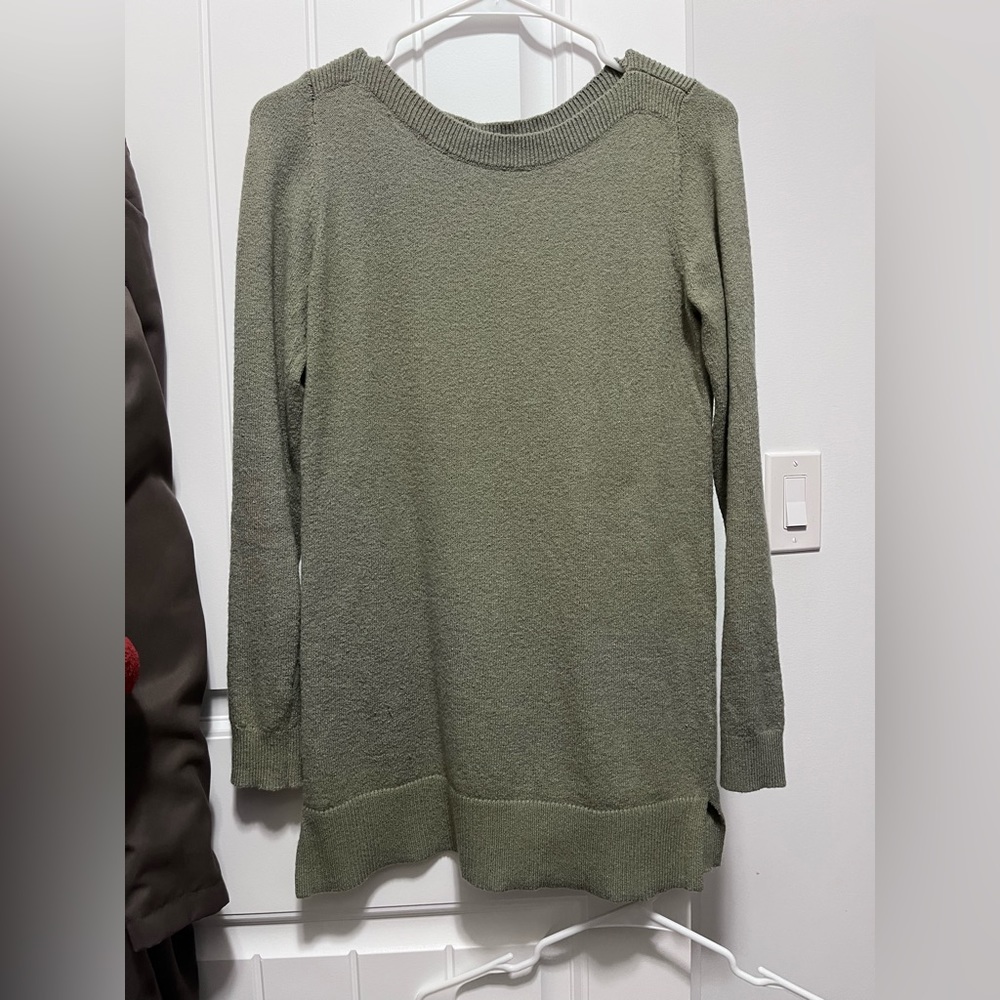 Loft Sage Green tunic sweater. Size XS